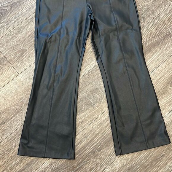 Zara Size XL faux leather pants - Picture 2 of 7